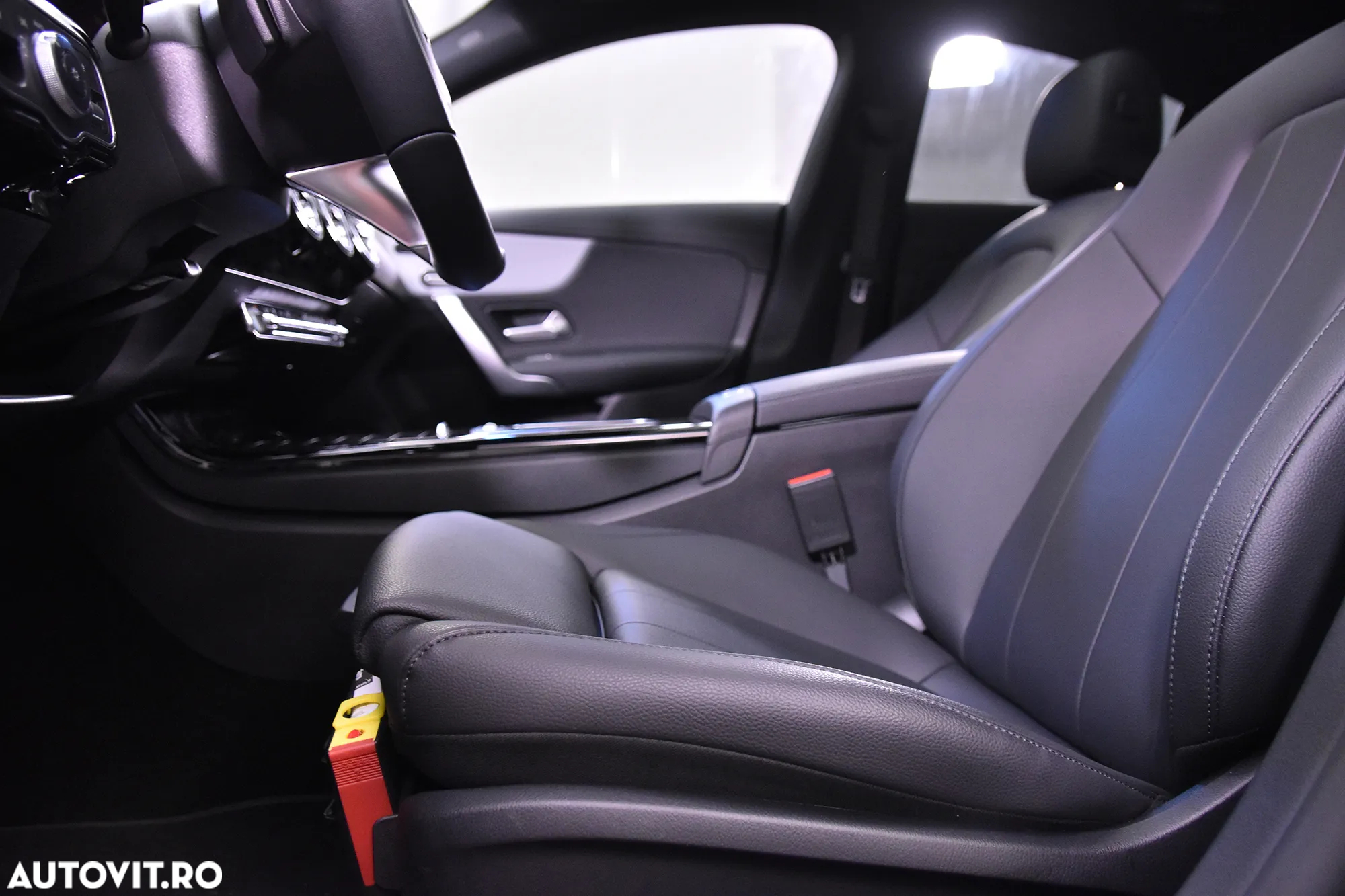 Mercedes-Benz CLA - 27