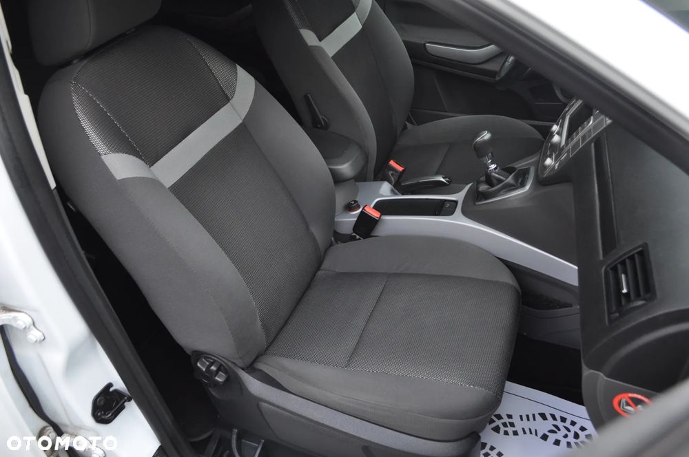 Ford Kuga 2.0 TDCi 2x4 Titanium - 20