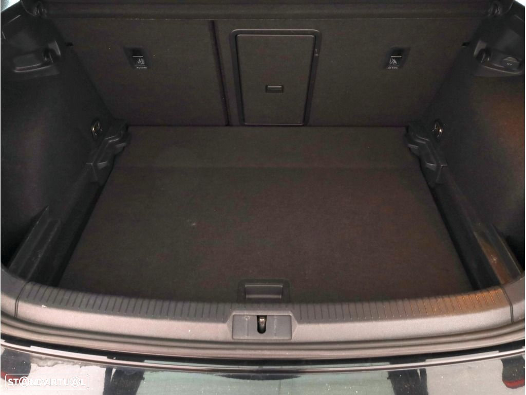VW Golf 1.6 TDI Stream - 29