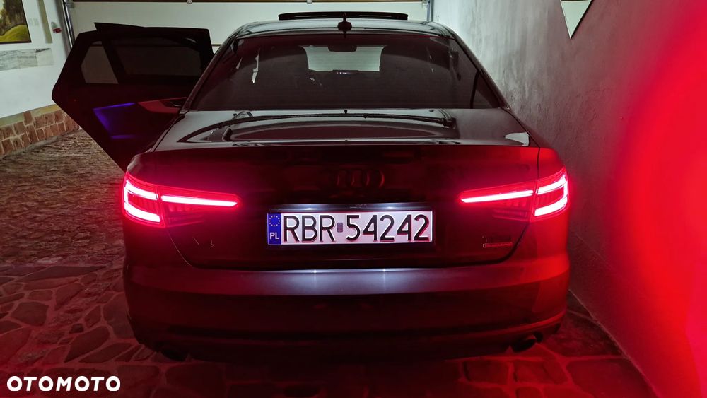 Audi A4 Limousine - 37