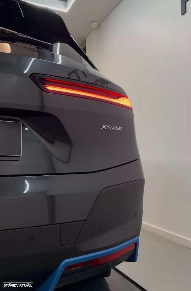 BMW iX xDrive 50 Pack Desportivo - 11