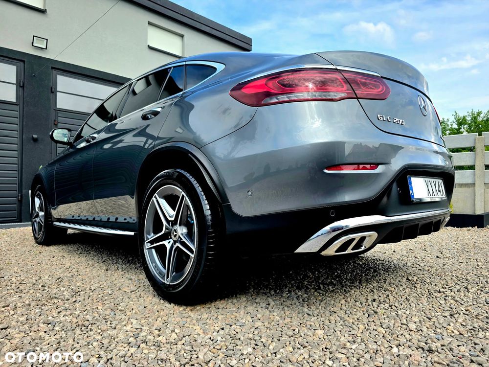 Mercedes-Benz GLC - 12