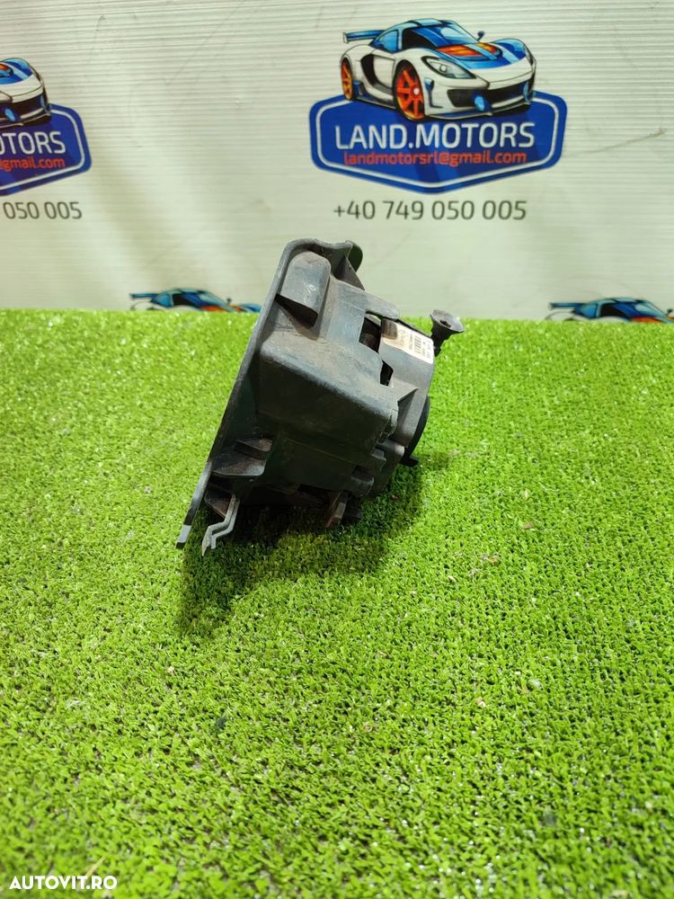 PROIECTOR CEATA DREAPTA DACIA DUSTER 1.5 DIESEL 2015 COD OEM 261500097R / SUV 5 USI / 2013-2017 - 5