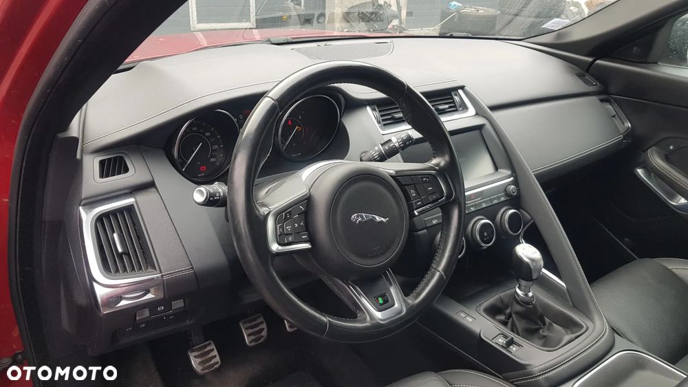 Jaguar E-Pace D150 AWD R-Dynamic S - 24