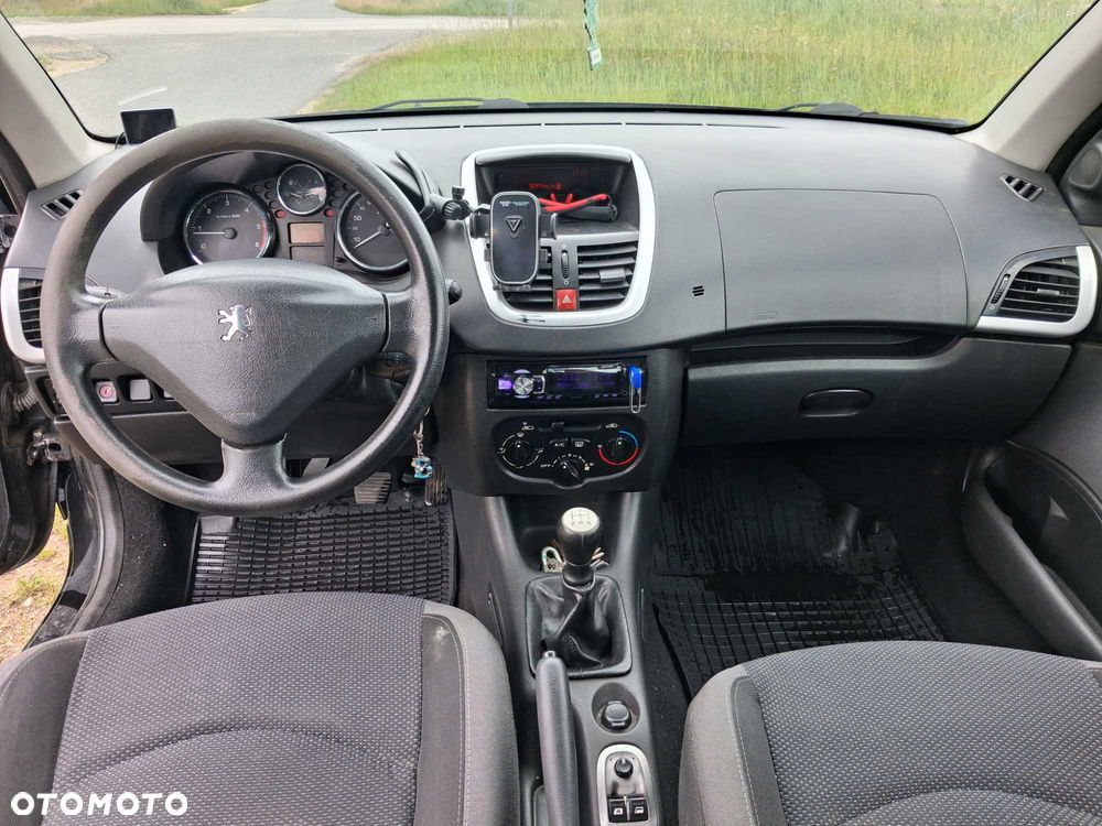 Peugeot 206 plus - 6