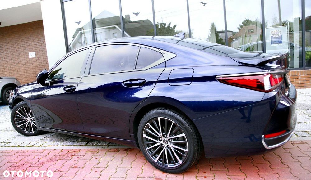Lexus ES - 33