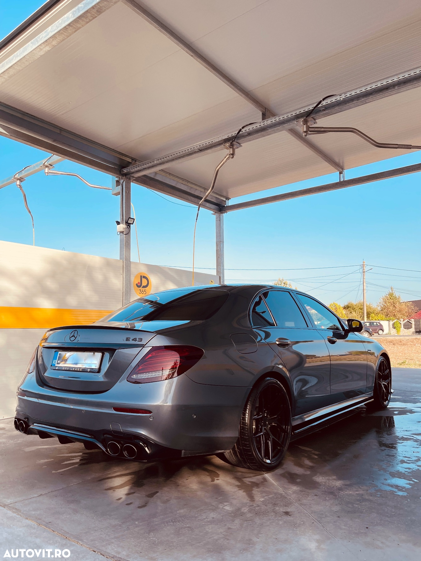 Mercedes-Benz E 43 AMG 4MATIC Aut. - 3