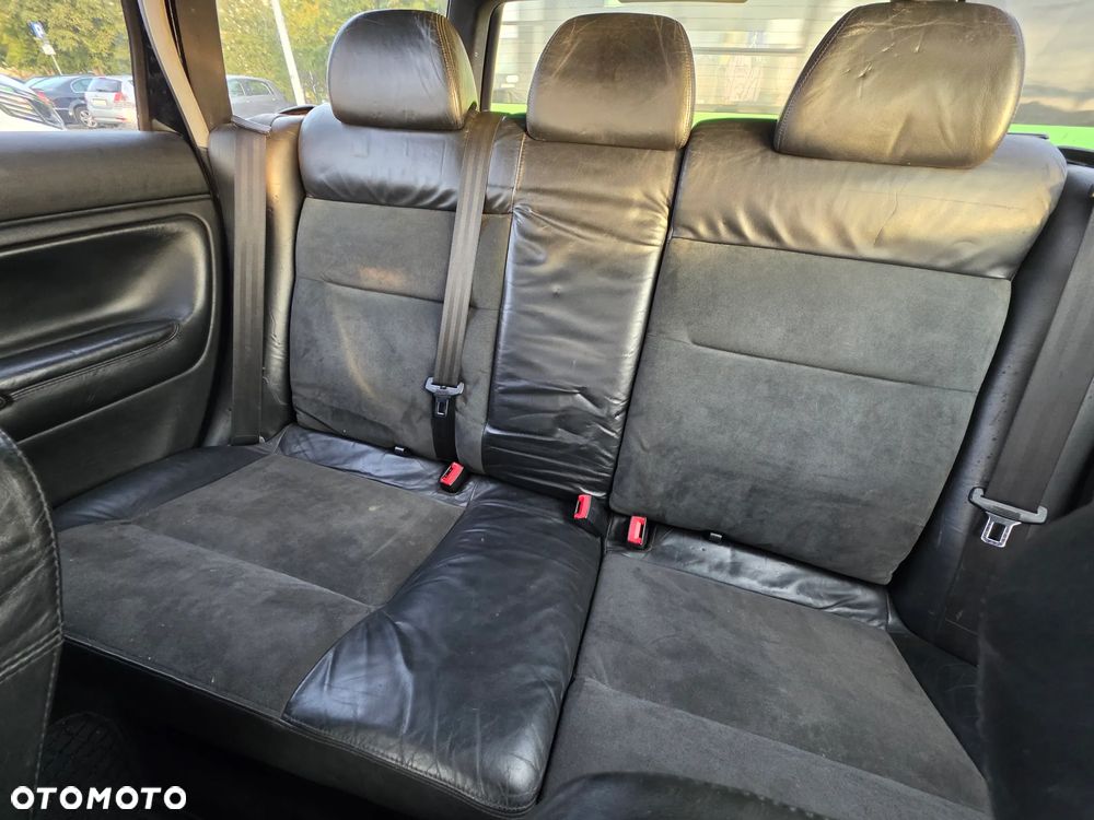 Volkswagen Passat - 19