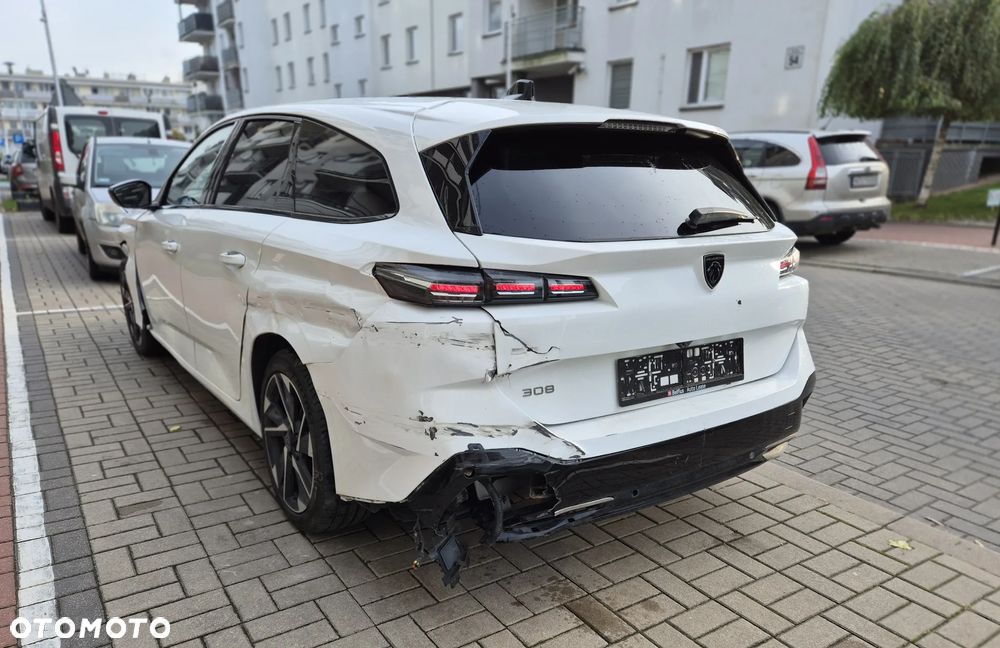 Peugeot 308 1.2 PureTech Allure Pack S&S EAT8 - 9