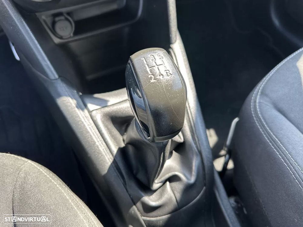 Peugeot 208 hdi active - 32