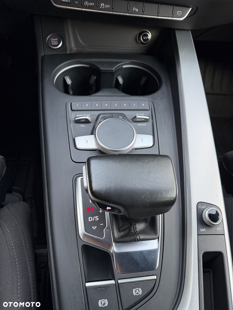 Audi A4 Avant 2.0 TDI S tronic quattro sport - 25