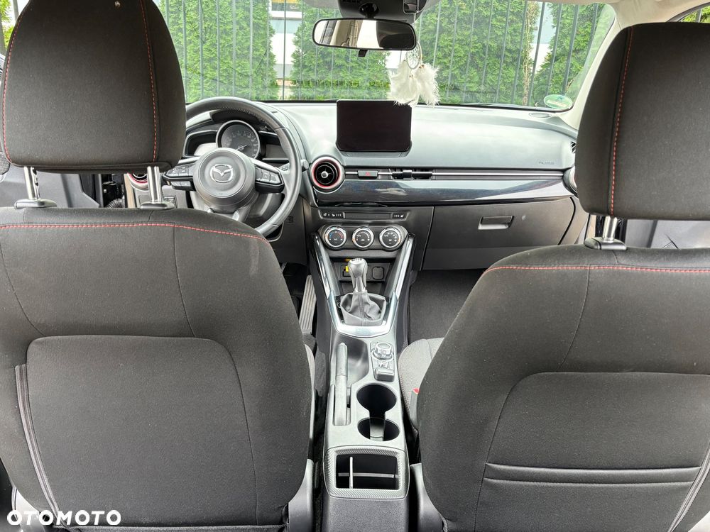 Mazda 2 - 25