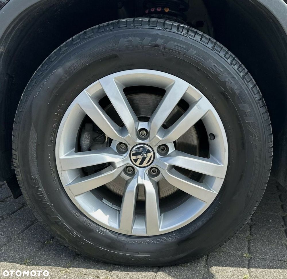 Volkswagen Tiguan - 22