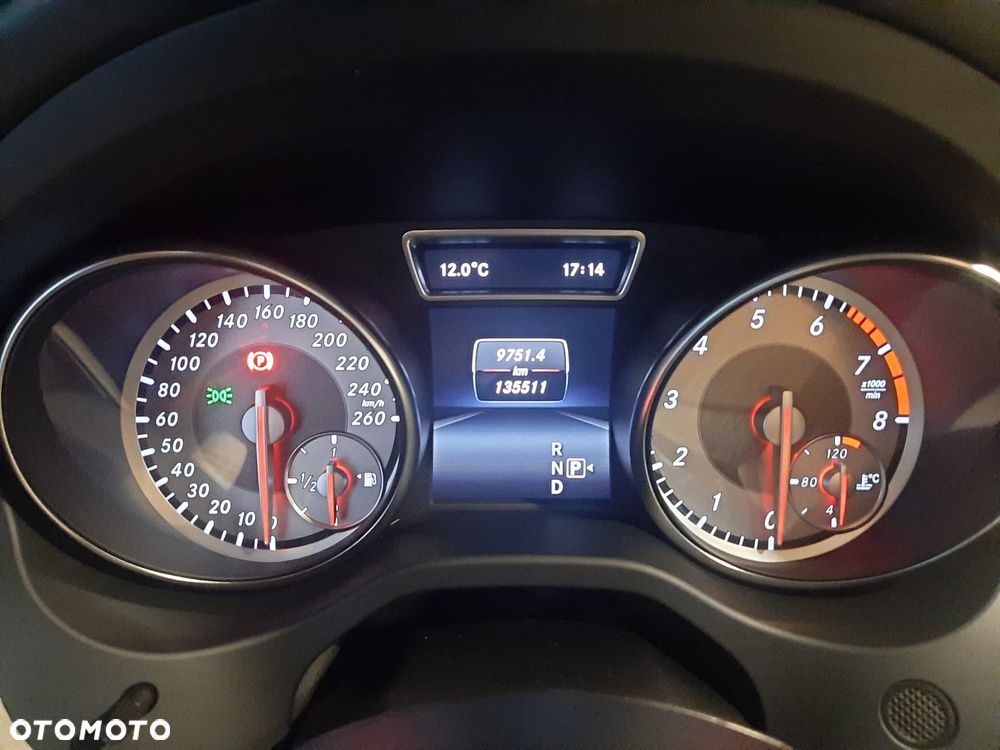 Mercedes-Benz GLA - 21