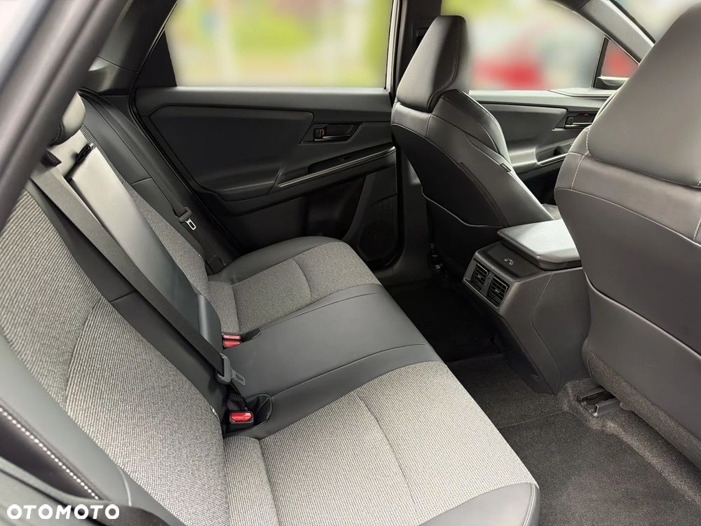 Toyota bZ4X 74.7kWh 4x4 Style - 13