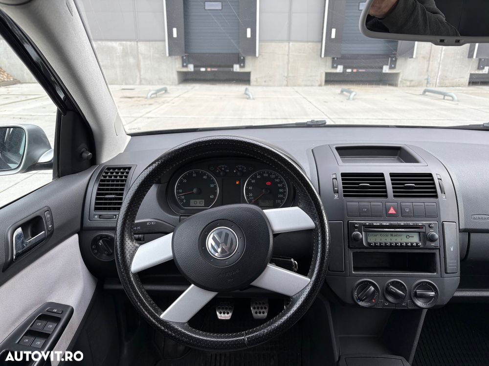 Volkswagen Polo - 5