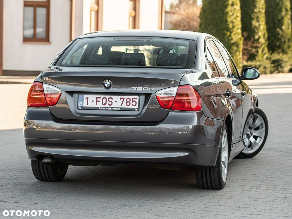 BMW Seria 3 320d - 3