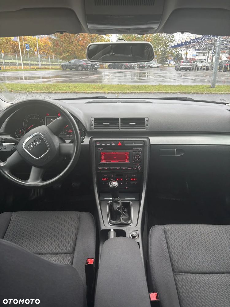 Audi A4 Limousine 2 - 11