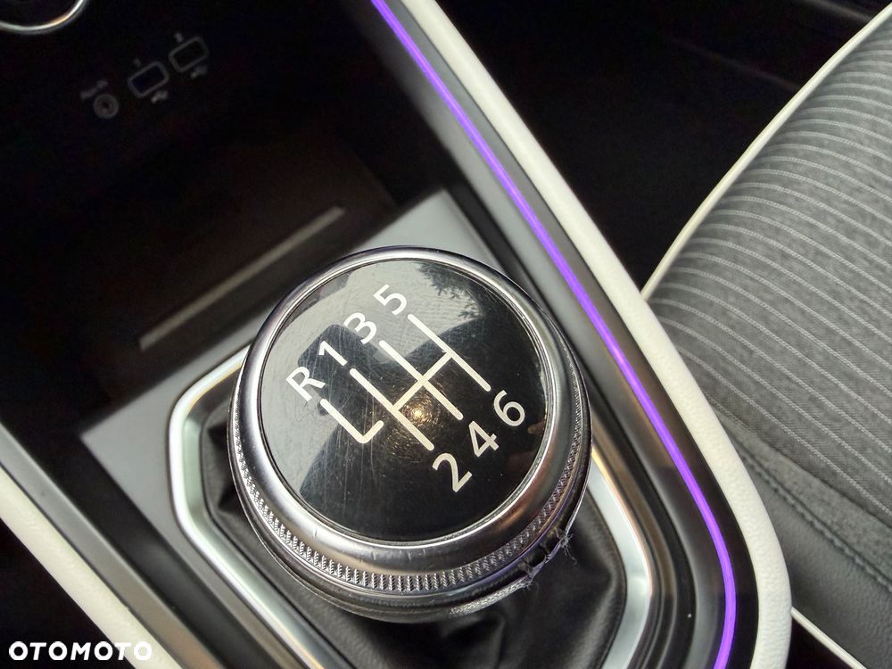 Renault Clio BLUE dCi 100 INTENS - 29