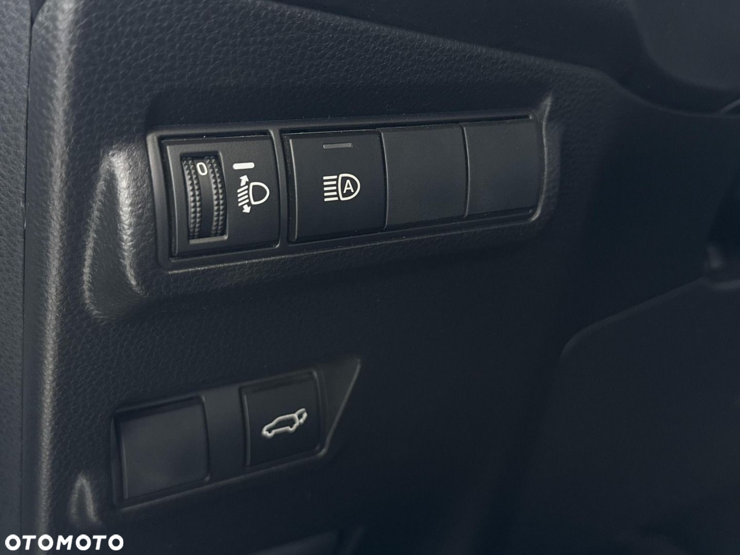 Toyota Corolla Cross 1.8 Hybrid Style - 29