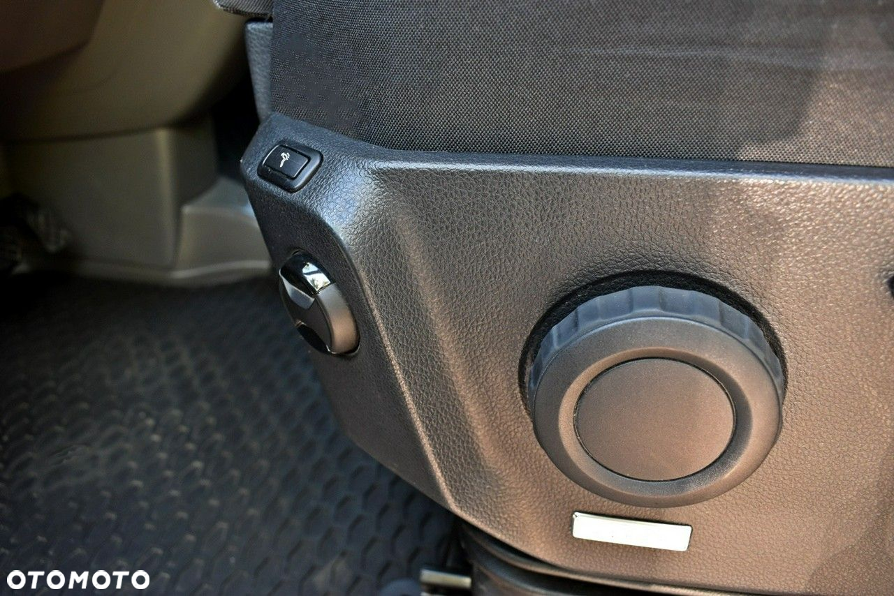 Volkswagen Crafter - 12