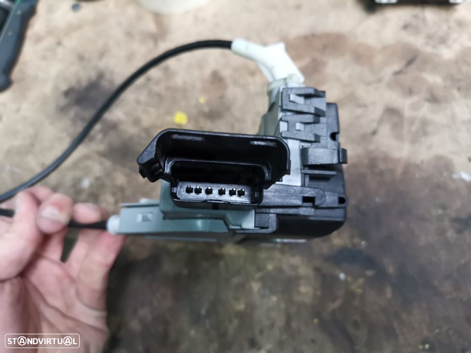 PEUGEOT 308 I FECHADURA TRAS ESQUERDA - F065 - 2