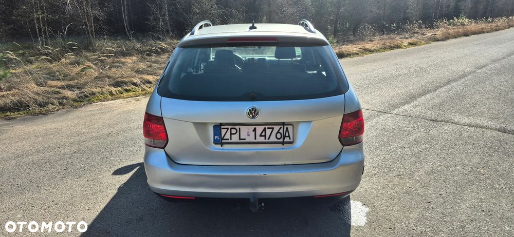 Volkswagen Golf 1.6 Comfortline - 6