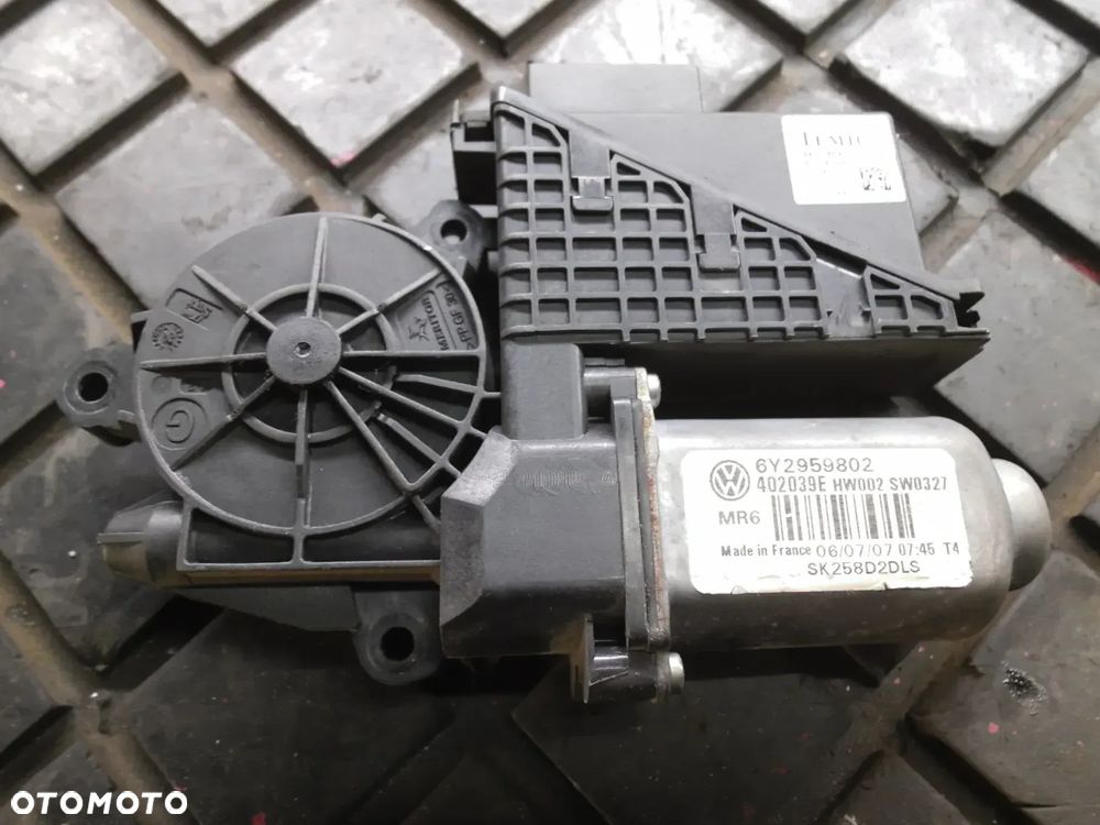 SILNICZEK SZYBY LEWY PRZÓD VW T5 POLO FABIA 6Y2959802 POSIADAM 2 SZT - 1