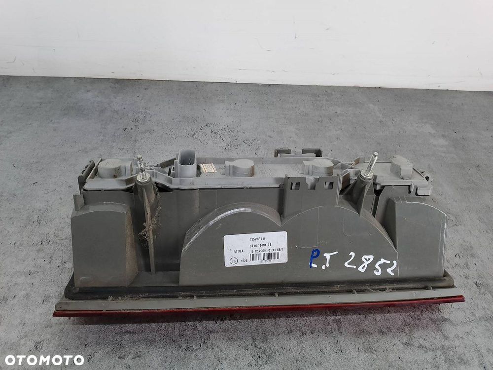 LAMPA TYLNA PRAWA FORD TRANSIT CONNECT 9T1613404AB - 5