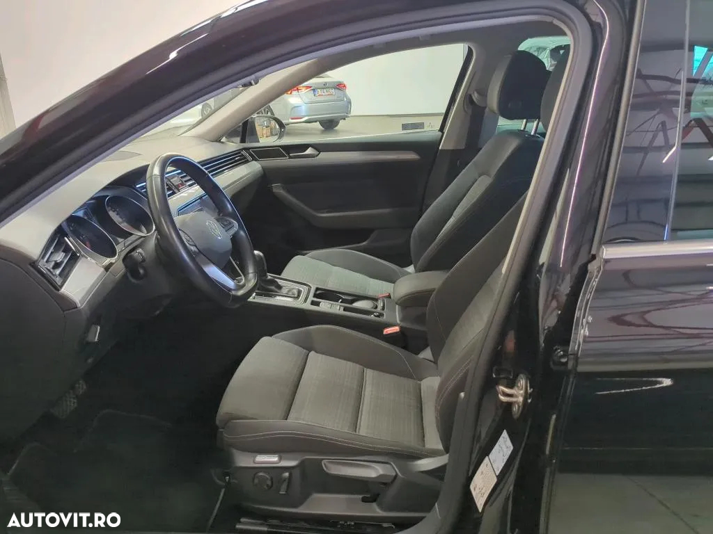 Volkswagen Passat - 4