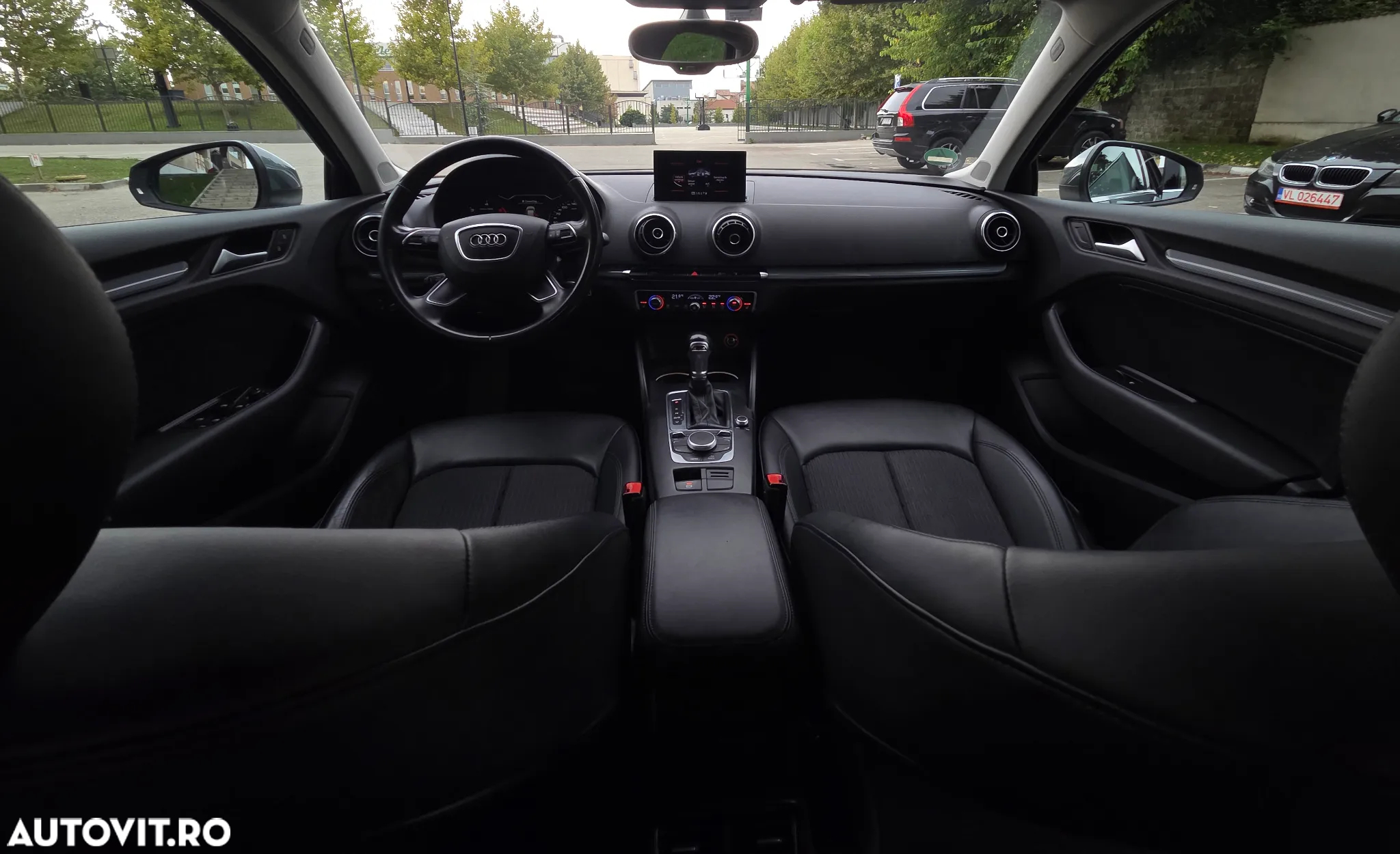 Audi A3 1.6 TDI Sportback S tronic design - 3