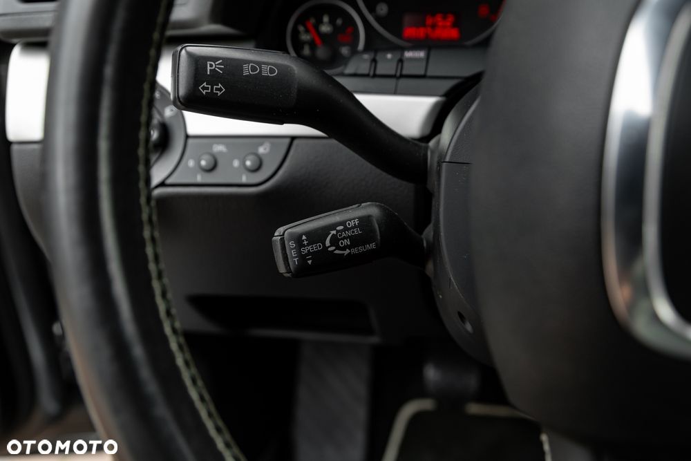 Audi A4 Avant 2.0T FSI Quattro - 27