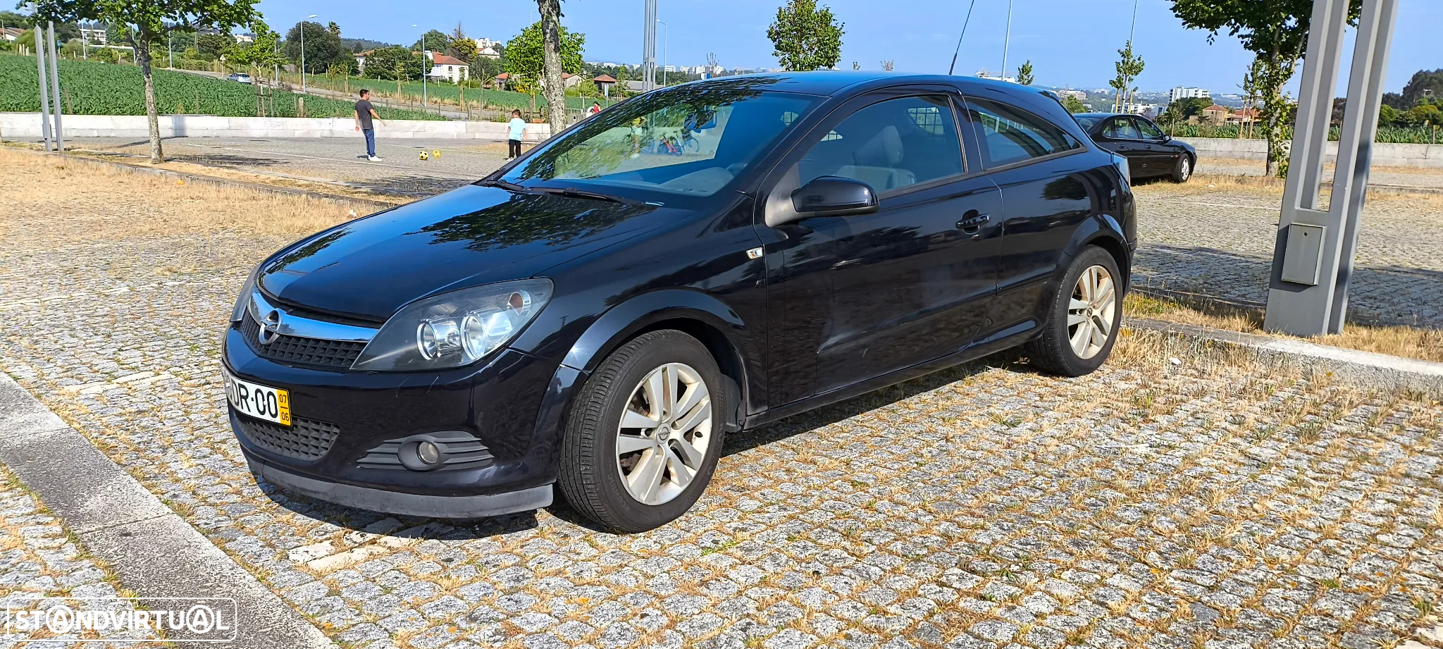 Opel Astra GTC 1.3 CDTi - 2