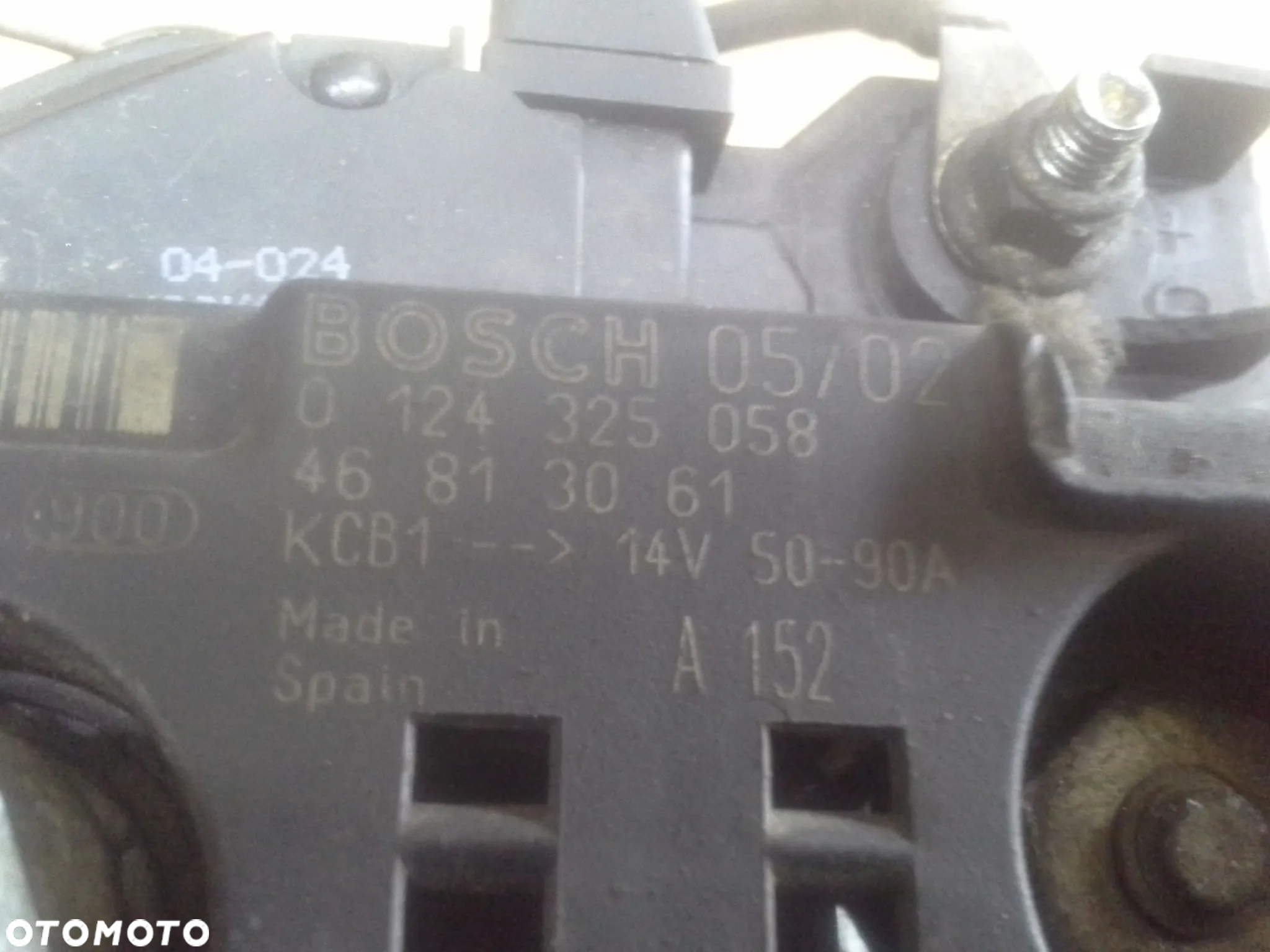 Fiat Stilo 1.6 alternator Bosch 0124325058 90A - 11