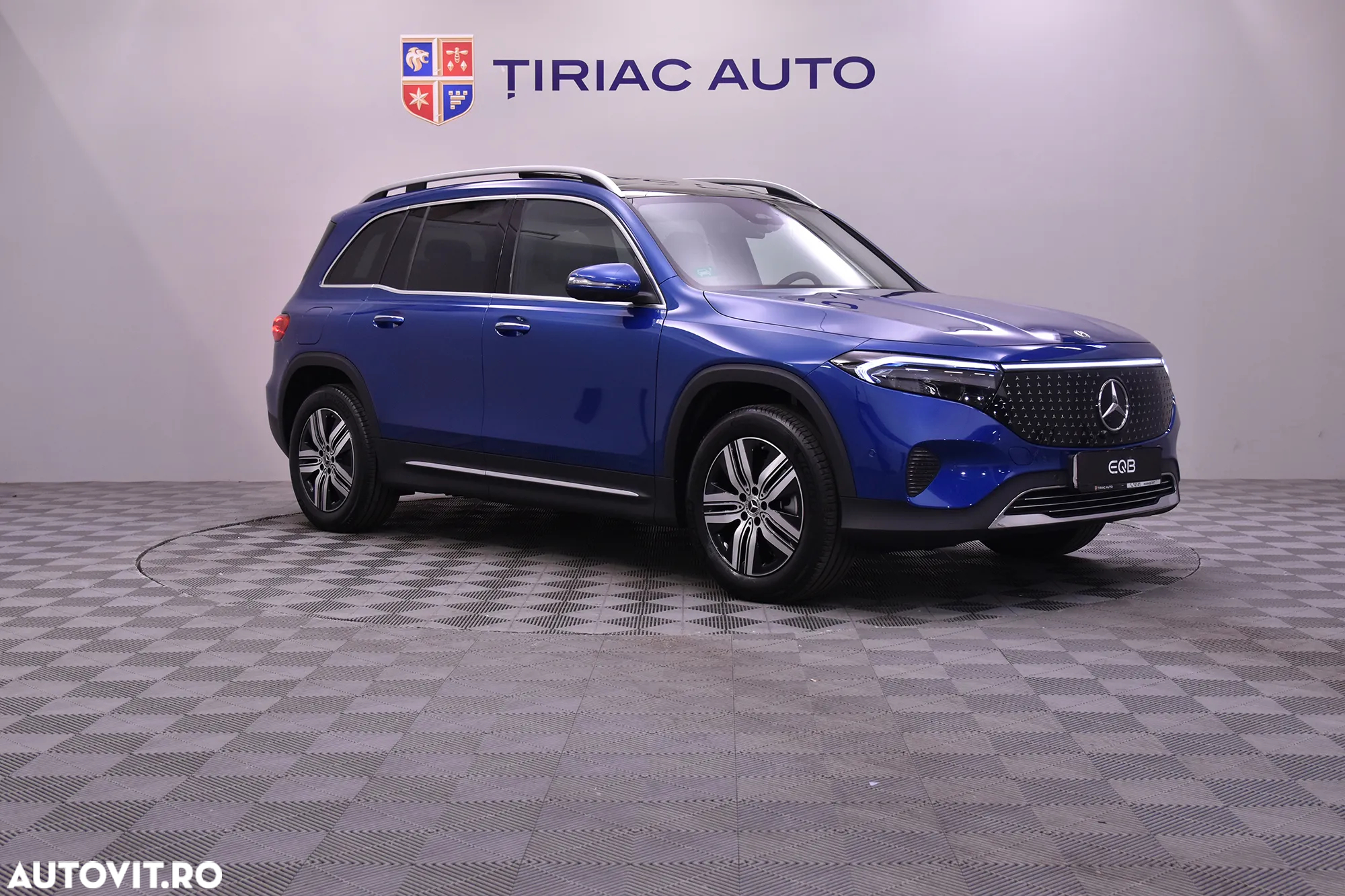 Mercedes-Benz EQB 300 4MATIC - 7