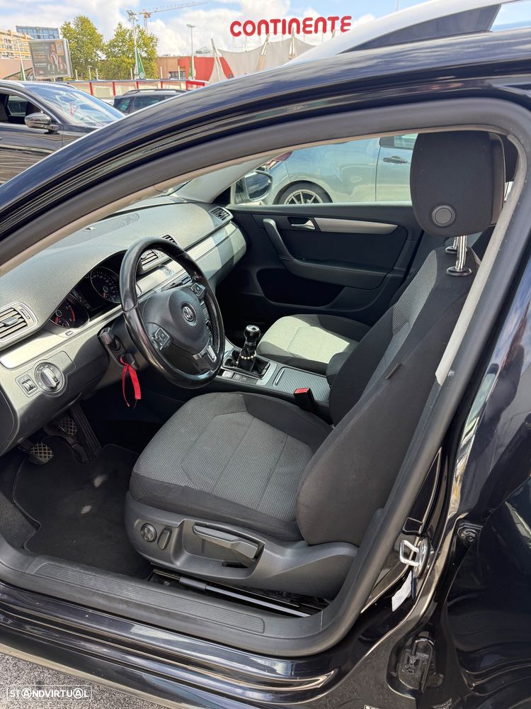 VW Passat Variant 2.0 TDi Confortline - 12