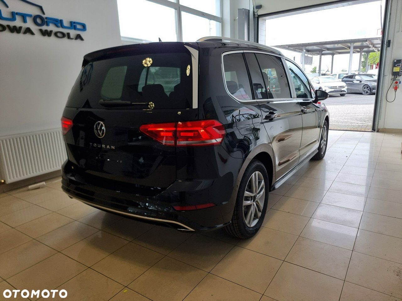 Volkswagen Touran - 5