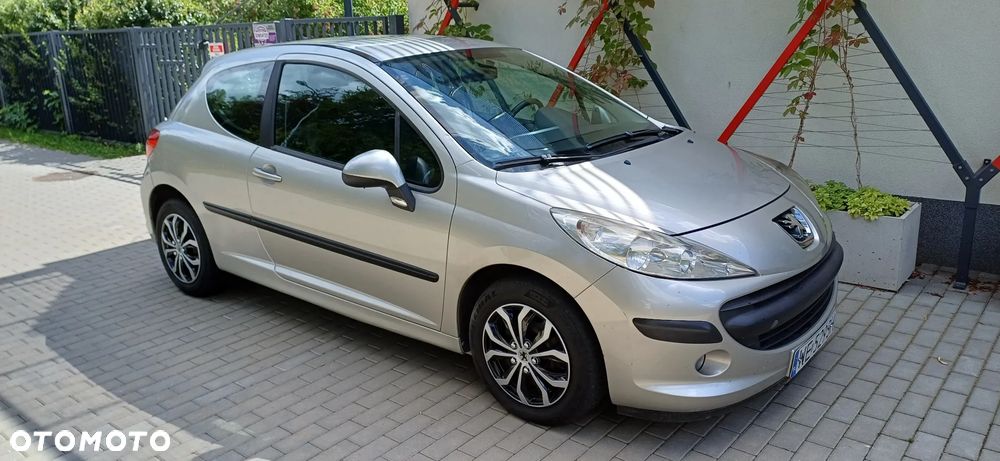 Peugeot 207 - 4