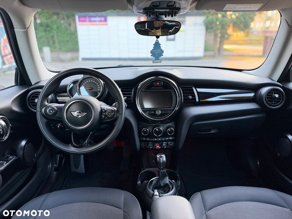 MINI Cooper Classic Trim - 30