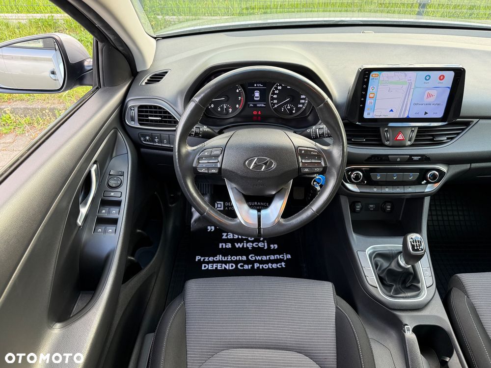 Hyundai i30 1.5 DPI Classic + - 5