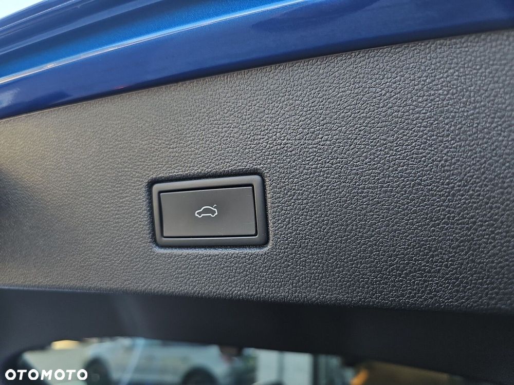 Volkswagen T-Roc - 17