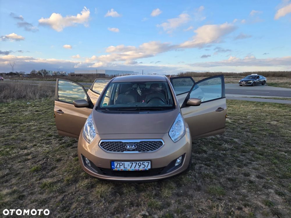 Kia Venga - 21