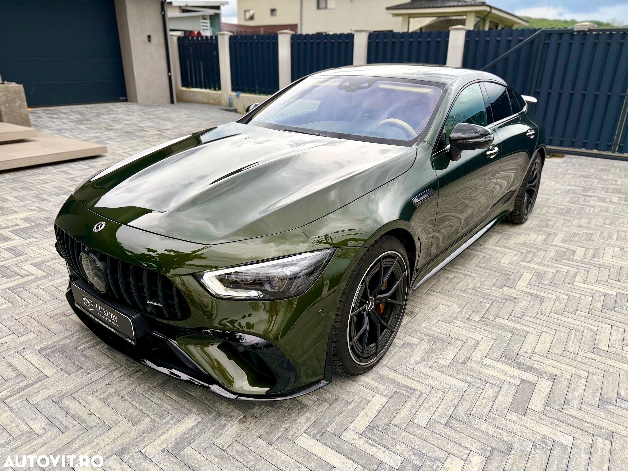 Mercedes-Benz AMG GT - 1