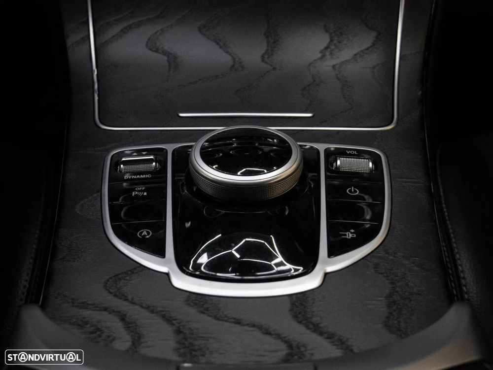 Mercedes-Benz C 220 - 40