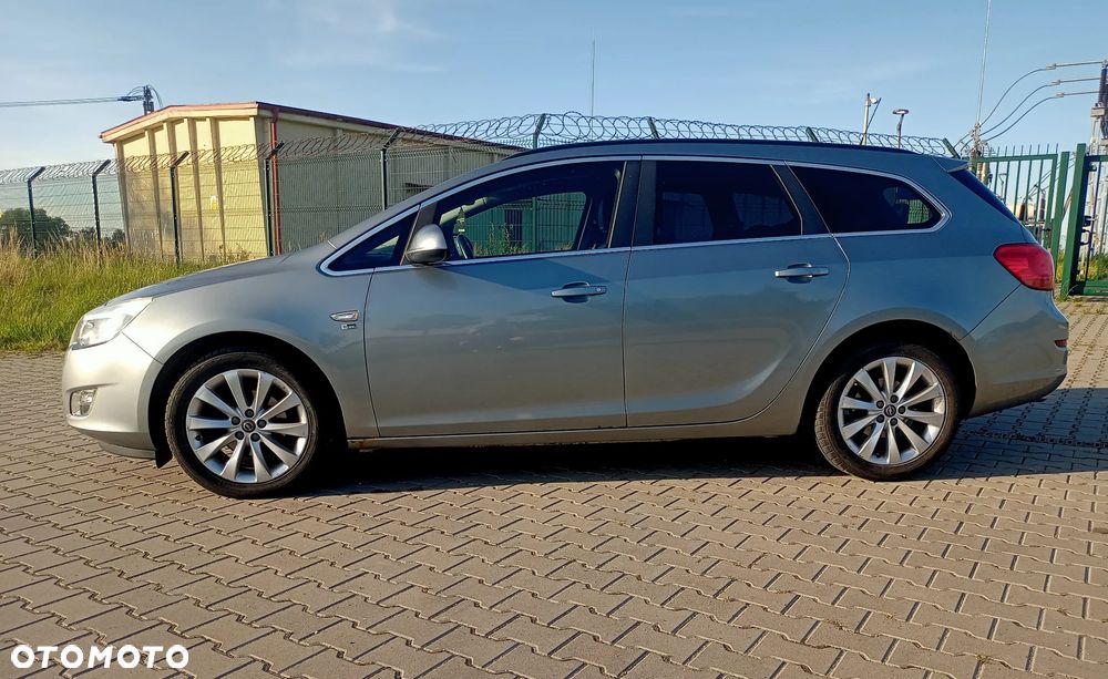 Opel Astra 1.4 T Cosmo - 8