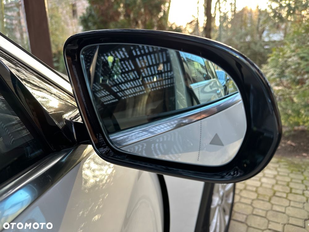 Mercedes-Benz Klasa E 220 d 4-Matic All-Terrain - 16