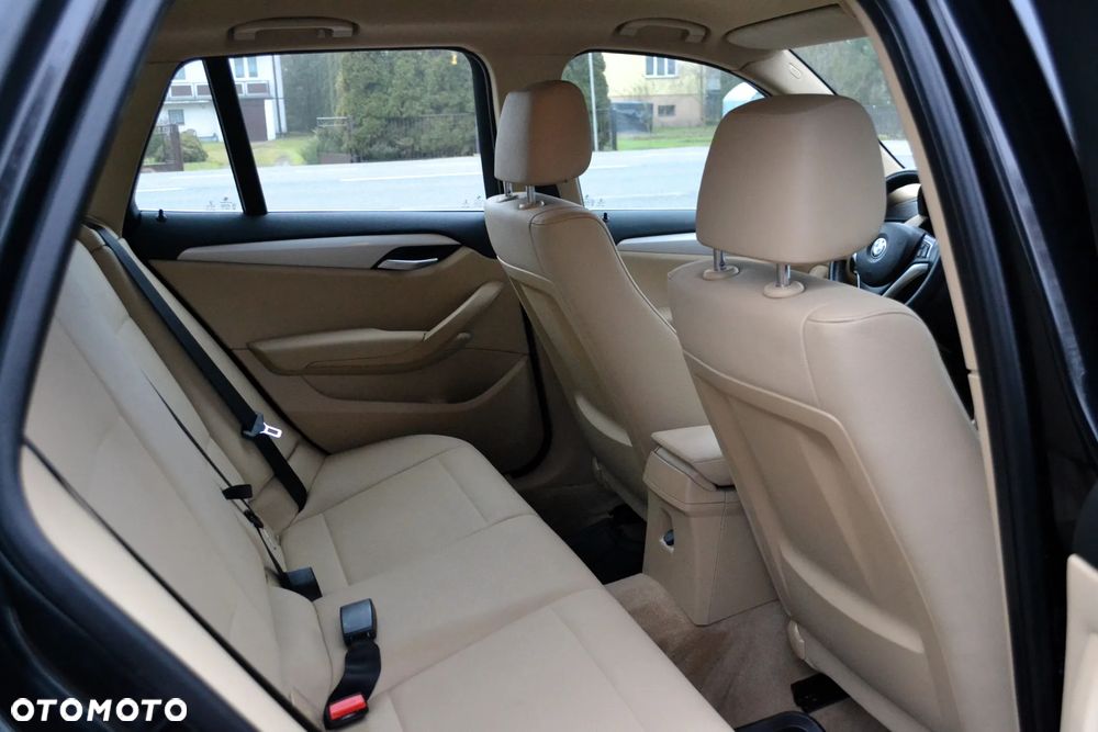 BMW X1 xDrive18d Sport Line - 10