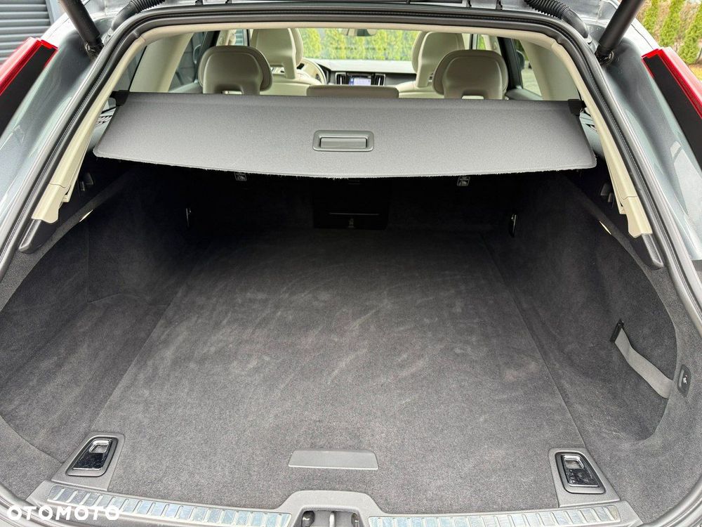 Volvo V90 Cross Country T5 AWD Pro - 14