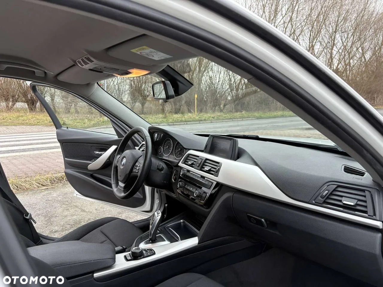 BMW Seria 3 318d Advantage - 9