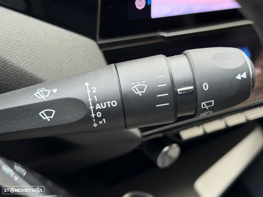 Peugeot 308 SW 1.6 Hybrid Allure e-EAT8 - 32